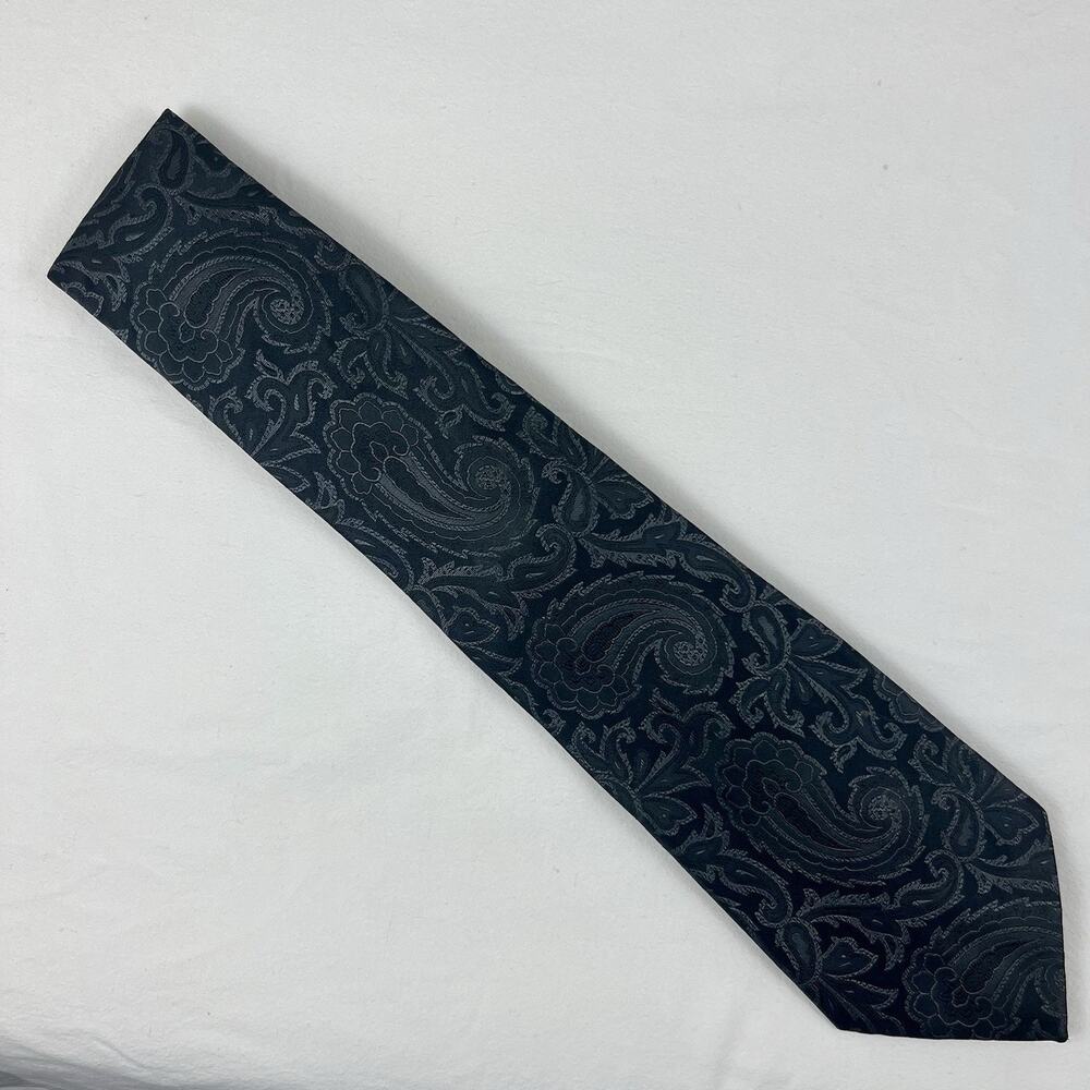Donald J. Trump 100% Silk Paisley Tie Black